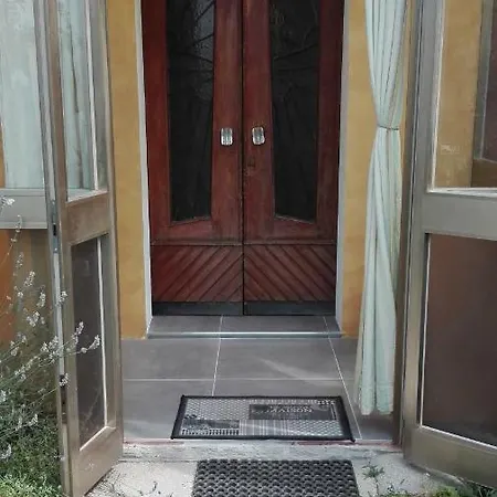Casa Argia 公寓 米拉